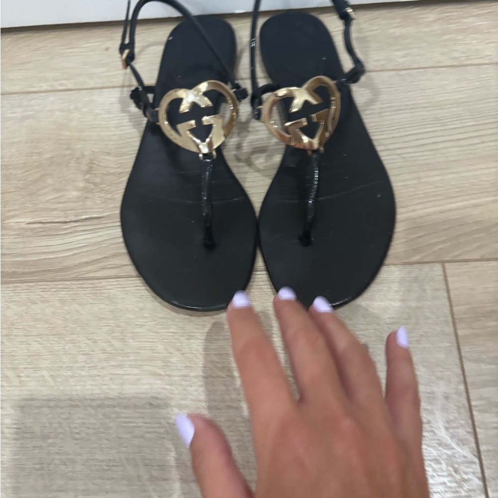 Gucci interlocking gold G logo sandal Black t leather straps - Picture 2 of 8
